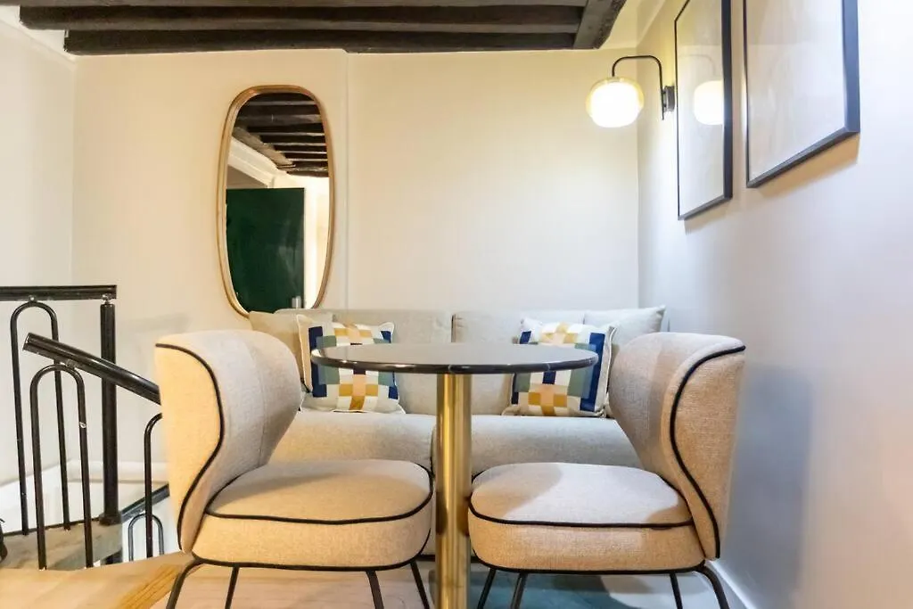 Studio Refait A Neuf Bastille Paris