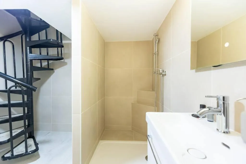 Studio Refait A Neuf Bastille Paris