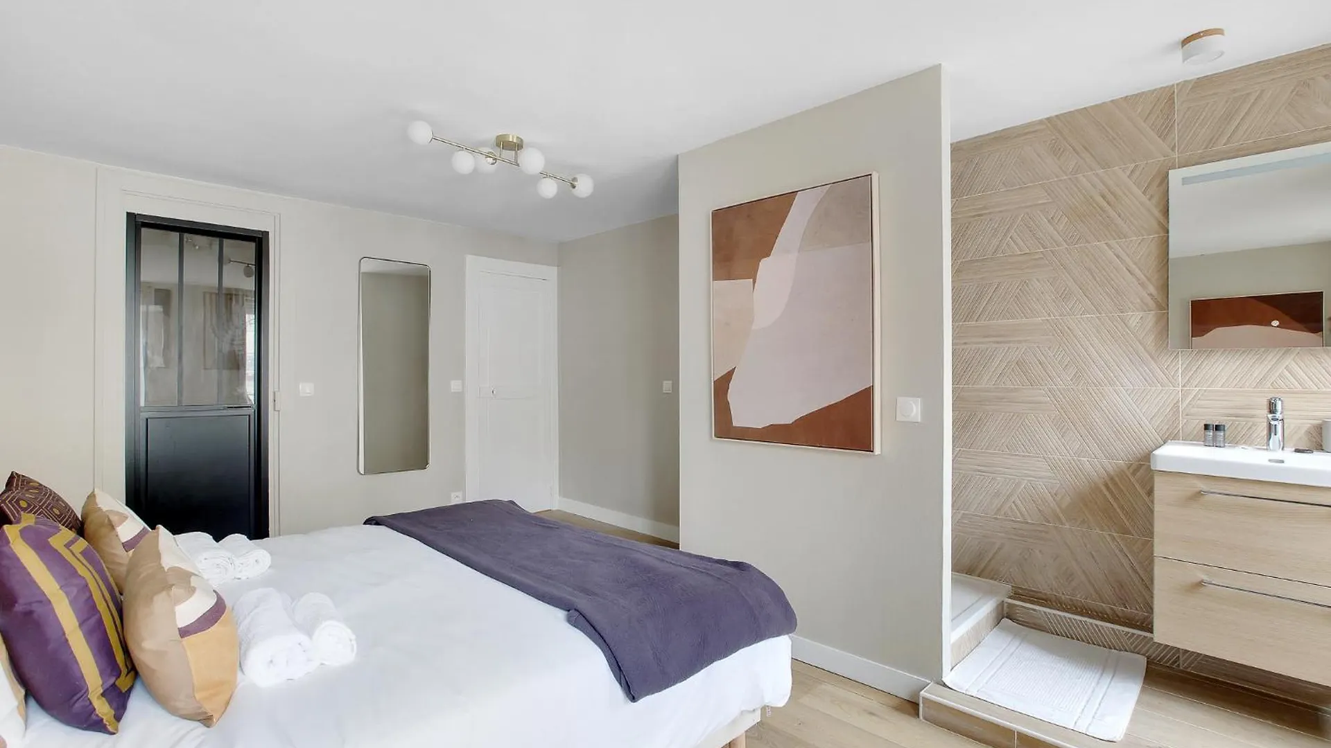 Studio Refait A Neuf Bastille Paris 0*,