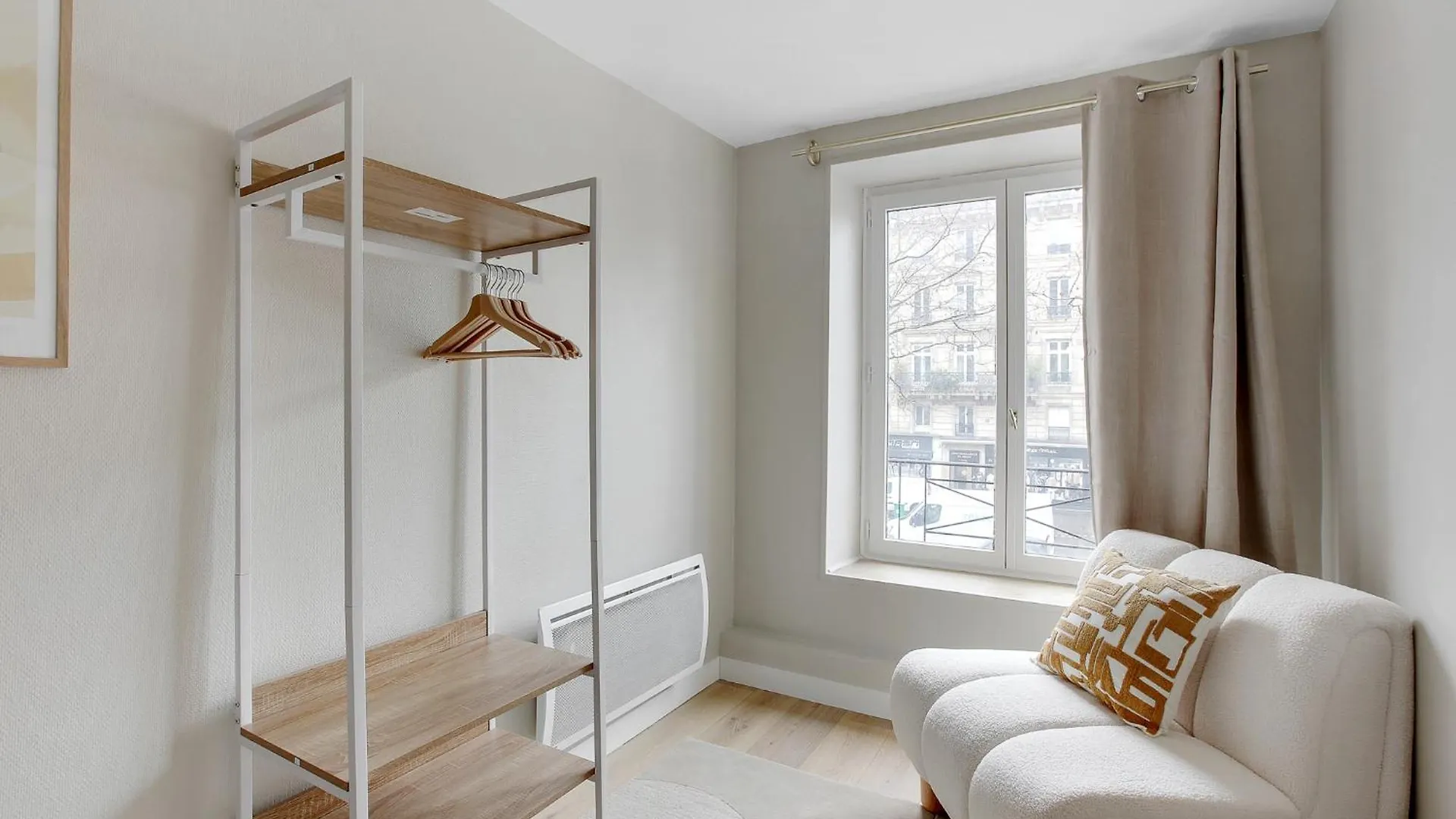 Studio Refait A Neuf Bastille Paris France
