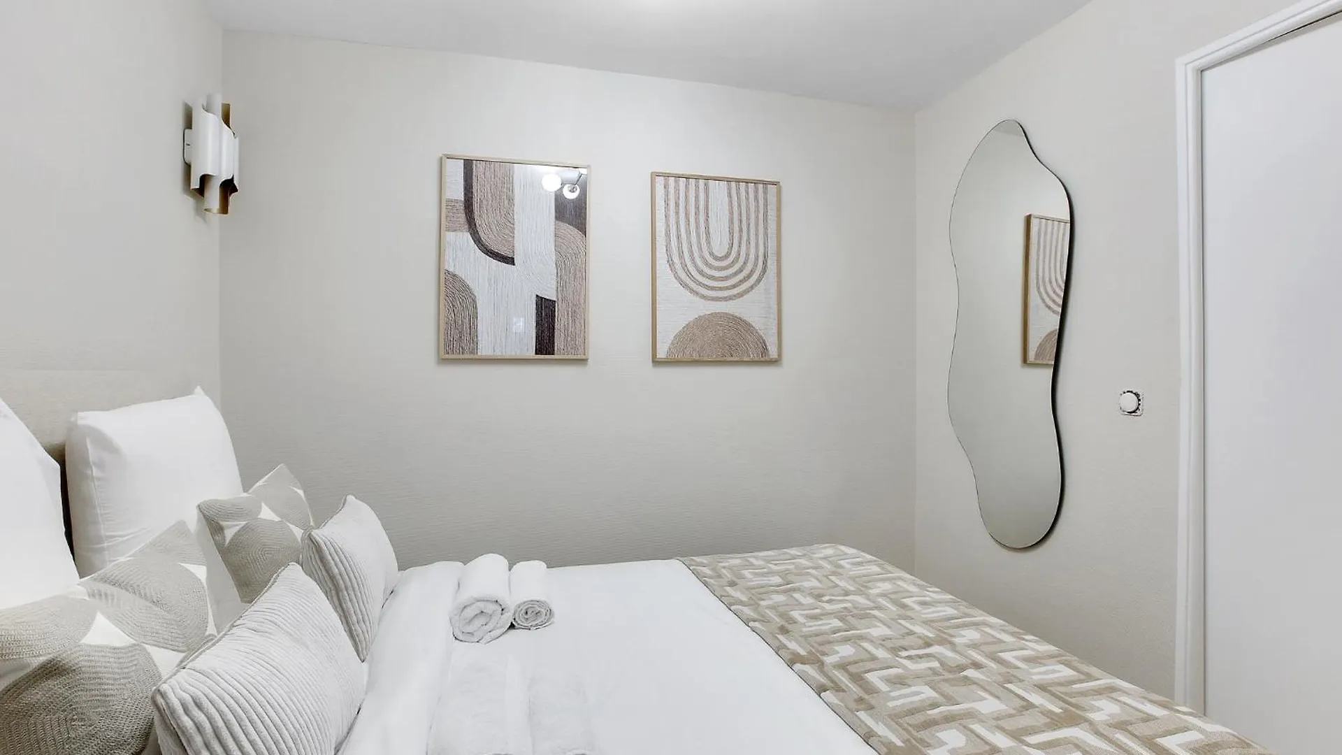 Apartment Studio Refait A Neuf Bastille Paris